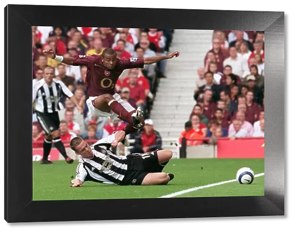 Ashley Cole (Arsenal) Scott Parker (Newcastle). Arsenal 2: 0 Newcastle United