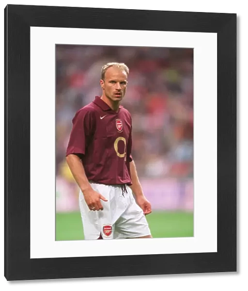 Dennis Bergkamp's Goal: Arsenal's Victory over Porto at the Amsterdam Tournament, 2005