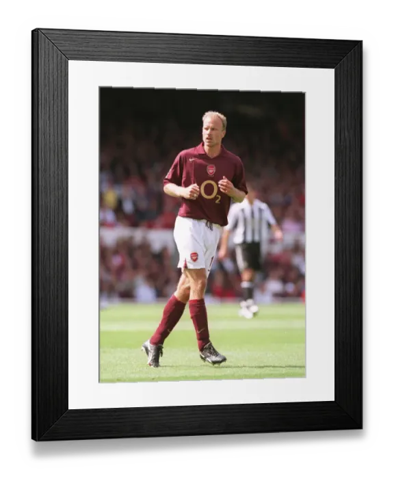 Framed Print : Dennis Bergkamp (Arsenal). Arsenal 2: 0 Newcastle United. FA Premier League Framed Print : Dennis Bergkamp (Arsenal). Arsenal 2: 0 Newcastle United. FA Premier League