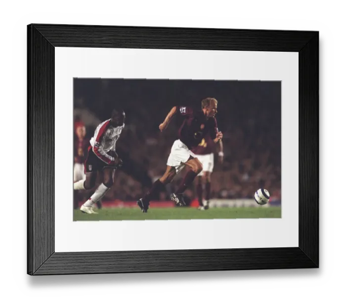 Framed Print : Dennis Bergkamp (Arsenal) Luis Boa Morte (Fulham). Arsenal 4: 1 Fulham Framed Print : Dennis Bergkamp (Arsenal) Luis Boa Morte (Fulham). Arsenal 4: 1 Fulham