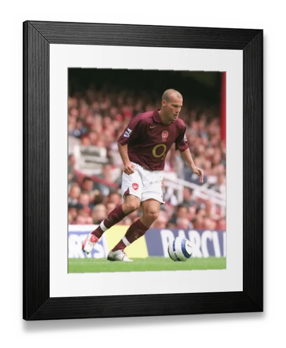 Framed Print : Freddie Ljungberg Celebrates Arsenal's 2-0 Victory Over Newcastle United, FA Premier League, 2005