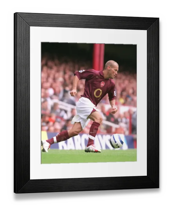 Framed Print : Arsenal's Triumph: Freddie Ljungberg's Brilliant Performance in Arsenal's 2-0 Victory Over Newcastle United, FA Premier League, August 14, 2005, Highbury, London