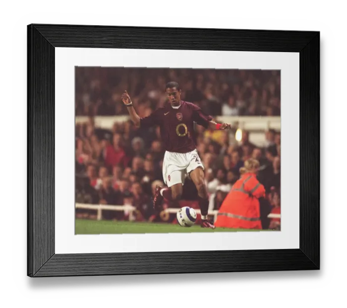 Framed Print : Gael Clichy (Arsenal). Arsenal 4: 1 Fulham. FA Premier League