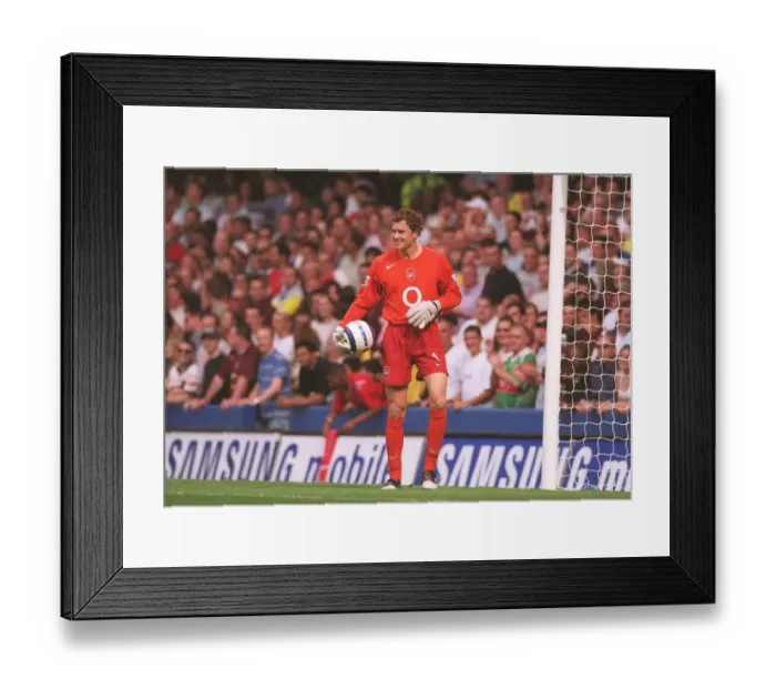 Framed Print : Jens Lehmann's Glory: Arsenal's Unforgettable Victory at Stamford Bridge, 2005
