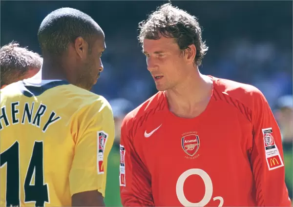 Jens Lehmann and Thierry Henry (Arsenal). Arsenal 1: 2 Chelsea
