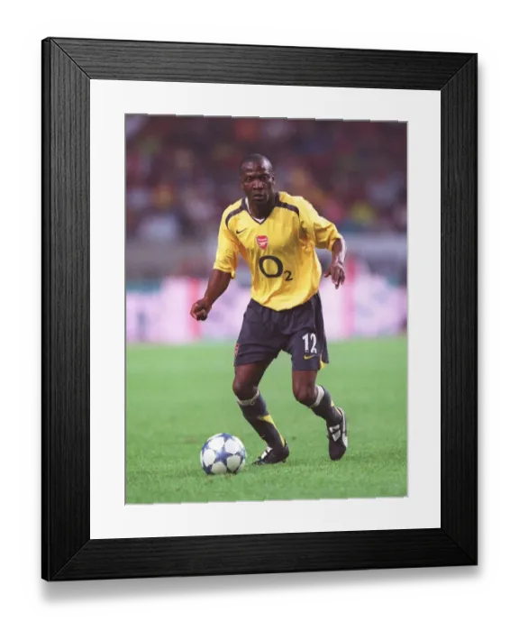 Framed Print : Lauren (Arsenal). Ajax 0: 1 Arsenal