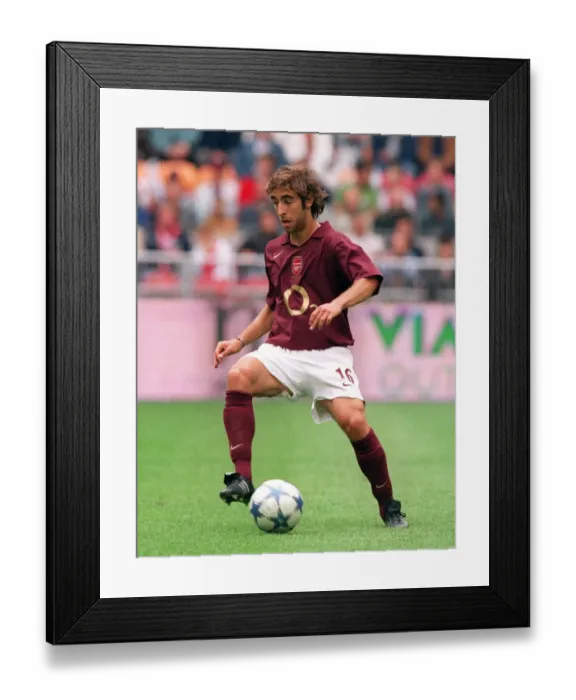 Framed Print : Mathieu Flamini (Arsenal). Arsenal 2: 1 Porto. The Amsterdam Tournament Framed Print : Mathieu Flamini (Arsenal). Arsenal 2: 1 Porto. The Amsterdam Tournament
