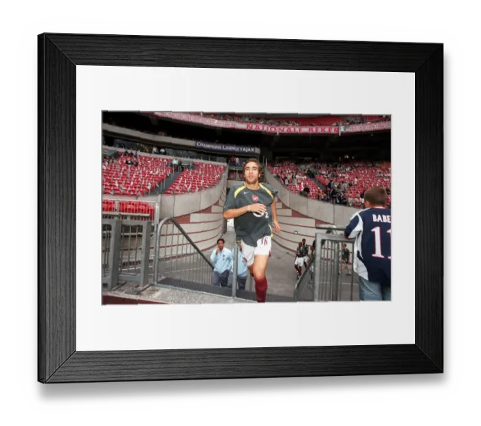 Framed Print : Flamini's Winning Goal: Arsenal's Victory over Porto at Amsterdam Tournament