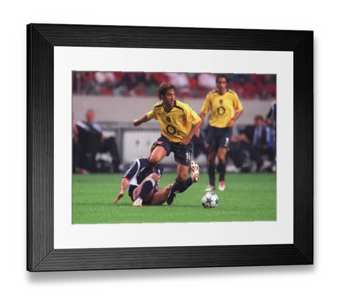 Framed Print : Mathieu Flamini (Arsenal) Galasek (Ajax). Ajax 0: 1 Arsenal Framed Print : Mathieu Flamini (Arsenal) Galasek (Ajax). Ajax 0: 1 Arsenal