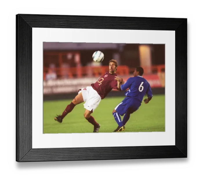 Framed Print : Mathieu Flamini (Arsenal) Levi Porter (Leicester) Framed Print : Mathieu Flamini (Arsenal) Levi Porter (Leicester)