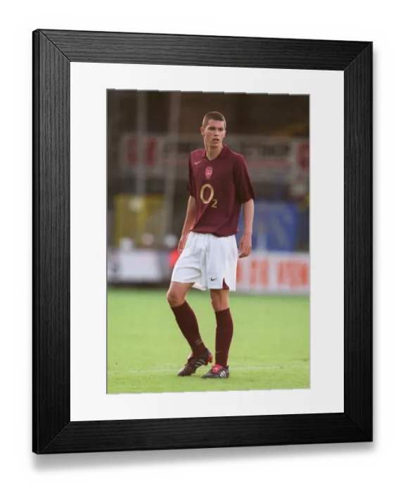 Framed Print : Matthew Connolly (Arsenal). Beveren 3: 3 Arsenal. Pres Season Friendly