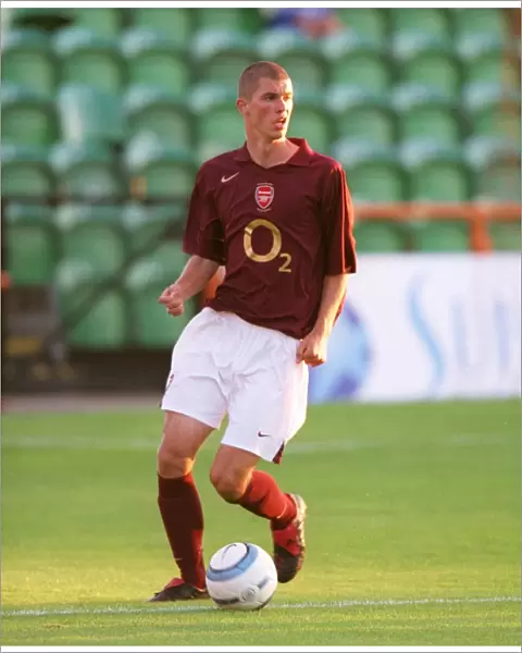 Matthew Connolly Scores in Arsenal's 5-2 Victory over Leicester City Reserves (August 30, 2005)