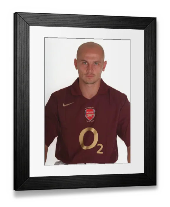Framed Print : The Unforgettable Clash: Arsenal vs. Manchester United, 2005 - A Football Rivalry Ignites