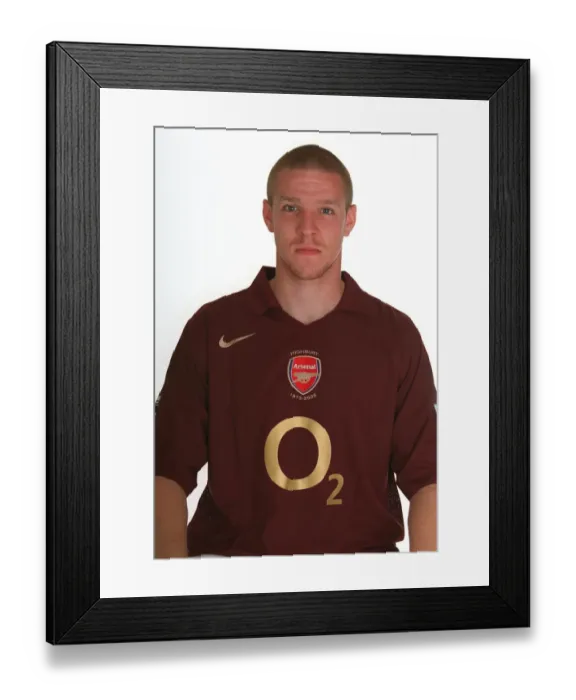Framed Print : Arsenal 1st Team Photocall. Arsenal Stadium, Highbury, London, 4 / 8 / 05 Framed Print : Arsenal 1st Team Photocall. Arsenal Stadium, Highbury, London, 4 / 8 / 05