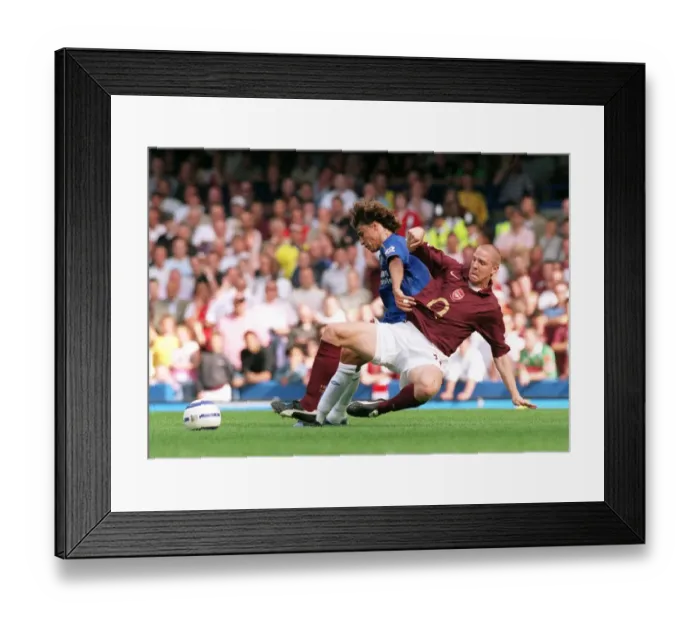 Framed Print : Philippe Senderos vs. Hernan Crespo: A Battle at Stamford Bridge, Chelsea 1:0 Arsenal (FA Premier League, 2005) Framed Print : Philippe Senderos vs. Hernan Crespo: A Battle at Stamford Bridge, Chelsea 1:0 Arsenal (FA Premier League, 2005)