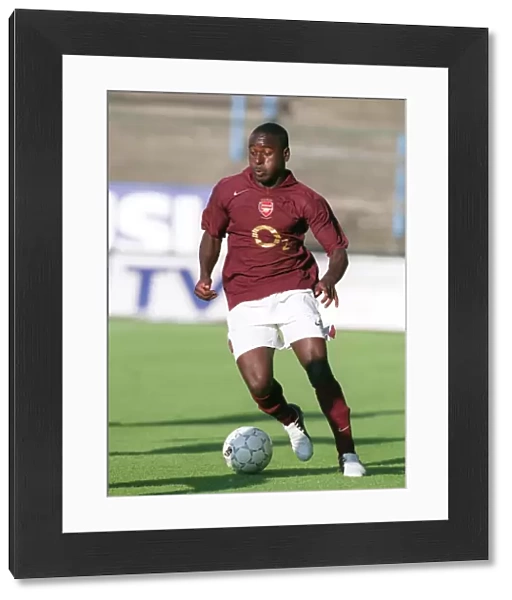Quincy Owusu-Abeyie (Arsenal). Beveren 3: 3 Arsenal. Pres Season Friendly