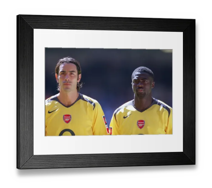 Framed Print : Robert Pires and Kolo Toure (Arsenal). Arsenal 1: 2 Chelsea. FA Community Shield
