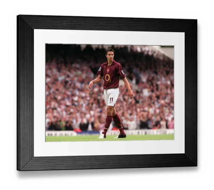 Framed Print : Robin van Persie (Arsenal). Arsenal 2: 0 Newcastle United. FA Premier League