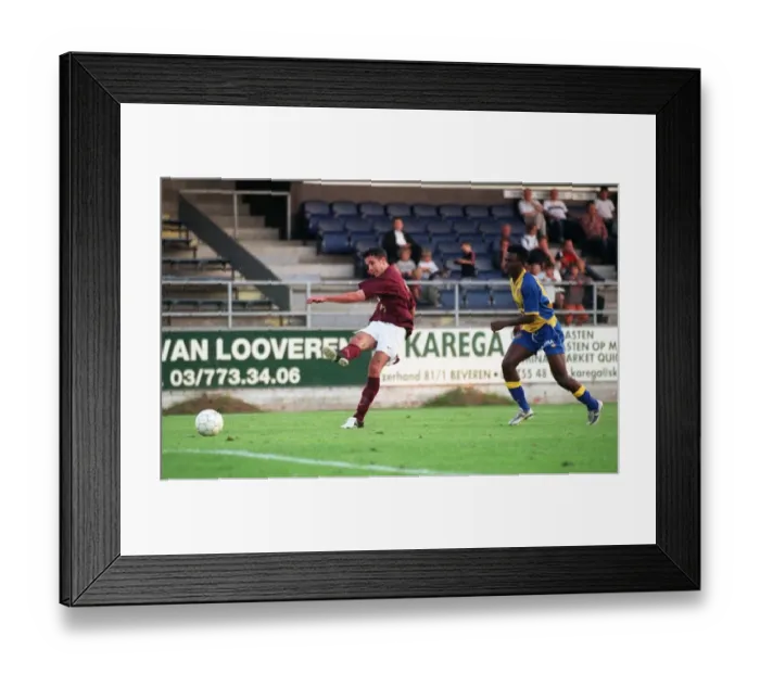 Framed Print : Robin van Persie scores his 2nd goal. Beveren 3: 3 Arsenal. Pres Season Friendly