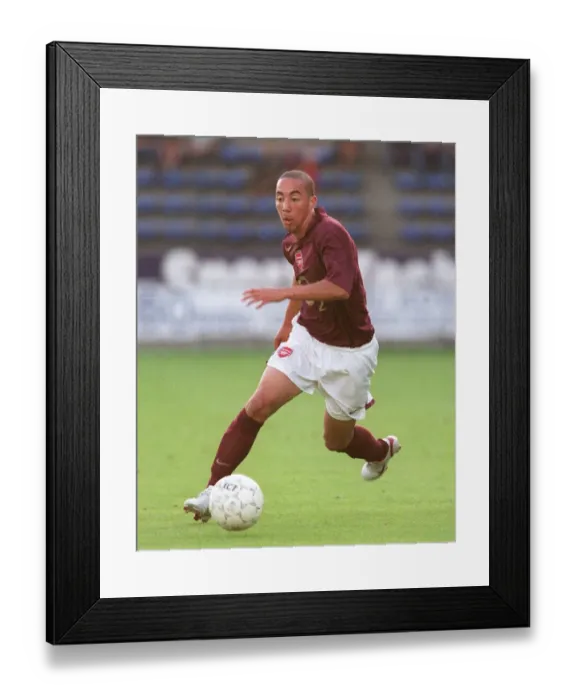 Framed Print : Thrilling 3-3 Draw: Ryan Smith for Arsenal Against Beveren, Belgium, 2005 Framed Print : Thrilling 3-3 Draw: Ryan Smith for Arsenal Against Beveren, Belgium, 2005