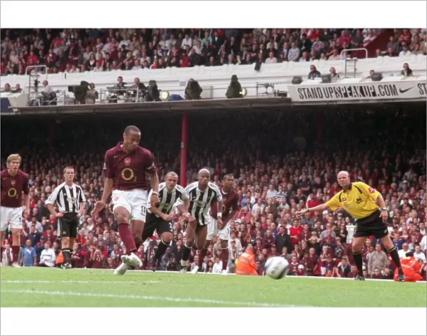 Thierry Henry Scores Penalty: Arsenal 2-0 Newcastle United, FA Premier League, 2005