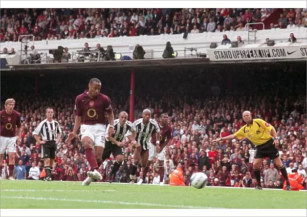 Thierry Henry Scores Penalty: Arsenal 2-0 Newcastle United, FA Premier League, 2005