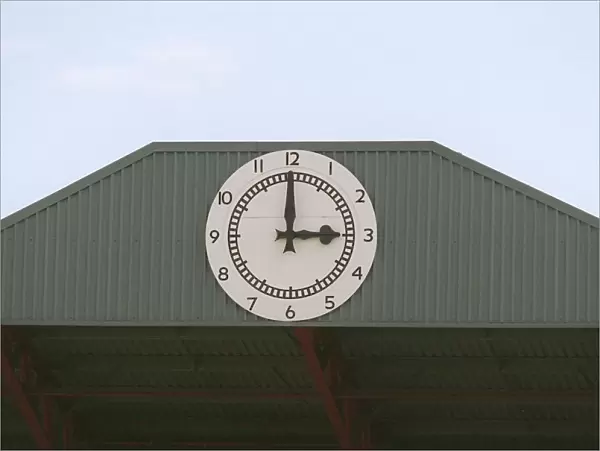 The Clock. Arsenal 2: 0 Newcastle United. FA Premier League
