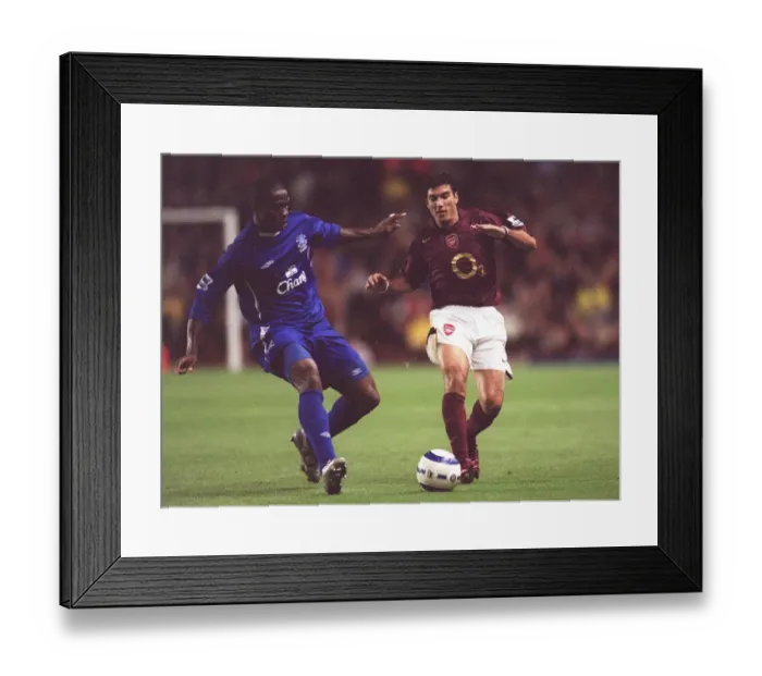 Framed Print : Arsenal's Jose Reyes Scores Against Everton's Joseph Yobo: Arsenal 2:0 Everton, FA Premier League, Highbury, London, September 19, 2005