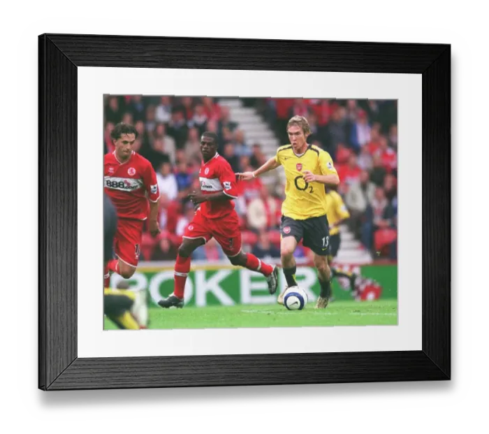 Framed Print : Middlesbrough vs. Arsenal: 2005-06 Season Match