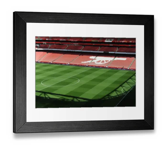 Framed Print : Arsenal vs Manchester City: Emirates Stadium Battle, Premier League 2013 / 14 Framed Print : Arsenal vs Manchester City: Emirates Stadium Battle, Premier League 2013 / 14