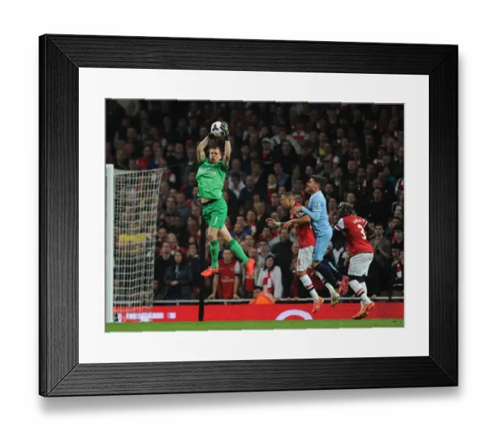 Framed Print : Wojciech Szczesny: Arsenal's Wall Against Manchester City (2013 / 14)
