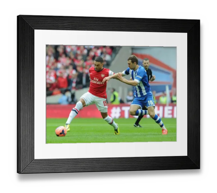 Framed Print : Arsenal's Oxlade-Chamberlain vs. McArthur's Wigan: FA Cup Semi-Final Battle