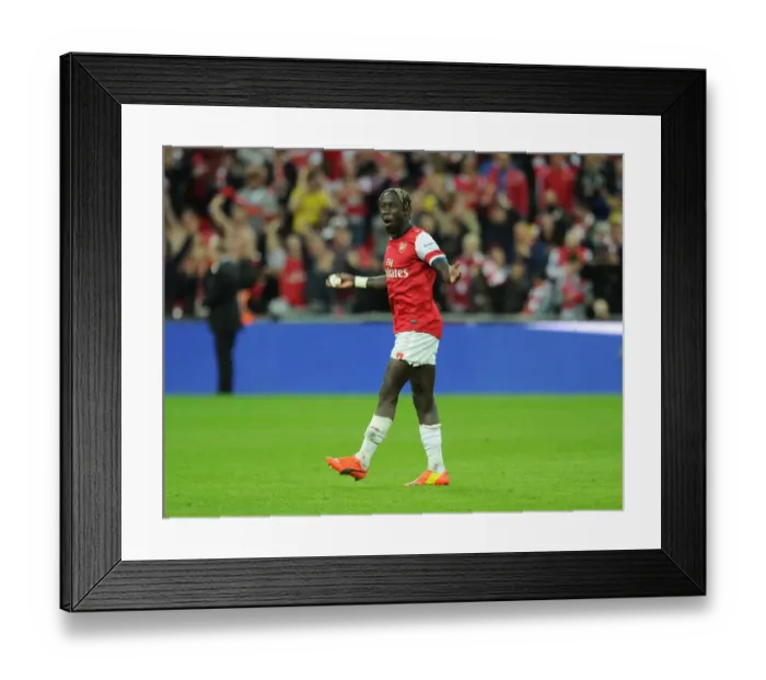 Framed Print : Bacary Sagna's Triumphant Moment: Arsenal's FA Cup Semi-Final Victory over Wigan Athletic