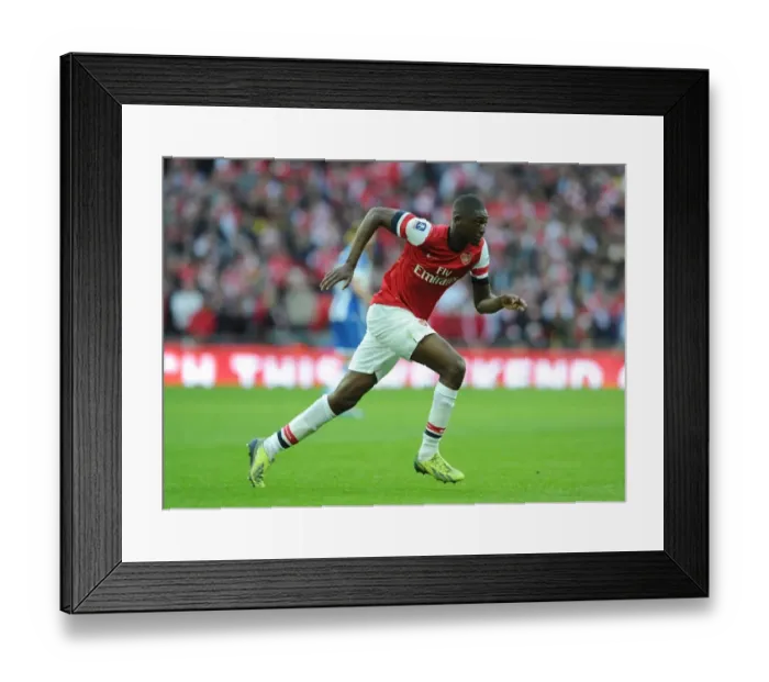 Framed Print : Yaya Sanogo in Action: Arsenal's FA Cup Semi-Final Battle against Wigan Athletic, 2014