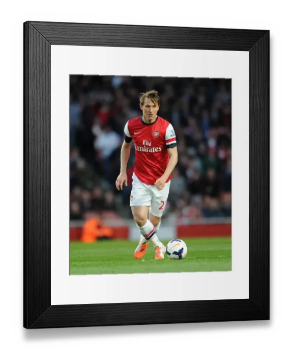 Framed Print : Arsenal's Kim Kallstrom in Action Against West Ham United, Premier League 2013-2014 Framed Print : Arsenal's Kim Kallstrom in Action Against West Ham United, Premier League 2013-2014