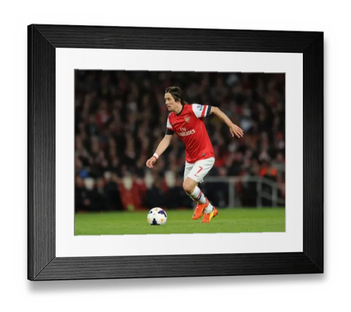 Framed Print : Arsenal's Tomas Rosicky in Action against West Ham United (2014) Framed Print : Arsenal's Tomas Rosicky in Action against West Ham United (2014)