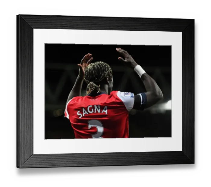 Framed Print : Bacary Sagna in Action: Arsenal vs. West Ham United, Premier League 2013-14 Framed Print : Bacary Sagna in Action: Arsenal vs. West Ham United, Premier League 2013-14