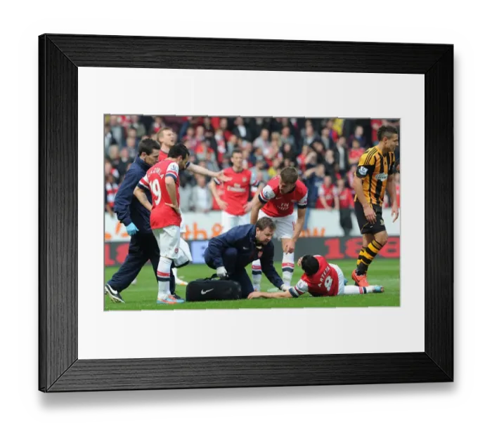 Framed Print : Mikel Arteta's Tooth-Shattering Moment: Aaron Ramsey and Colin Lewin's Reaction (Hull City vs Arsenal, 2014) Framed Print : Mikel Arteta's Tooth-Shattering Moment: Aaron Ramsey and Colin Lewin's Reaction (Hull City vs Arsenal, 2014)