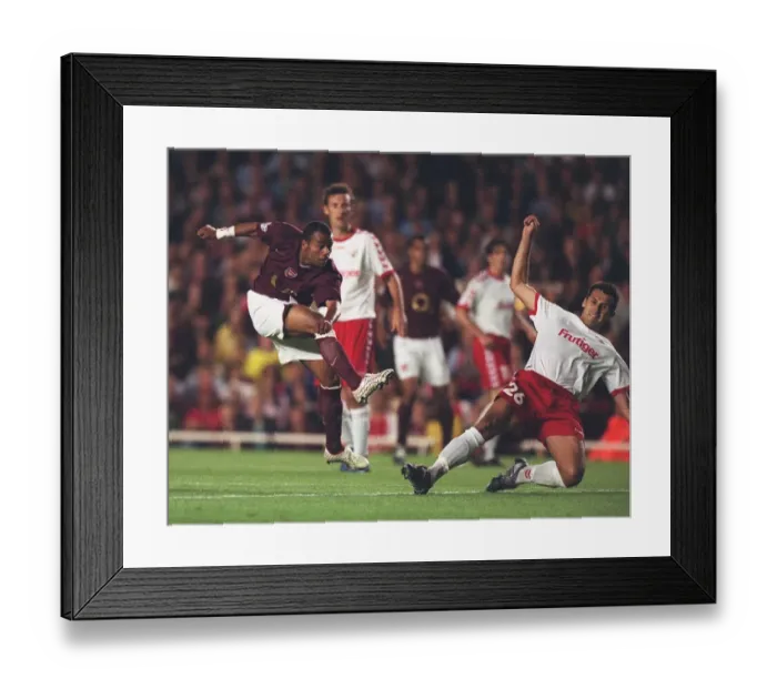 Framed Print : Arsenal FC vs FC Thun: 2005-06 Season Match