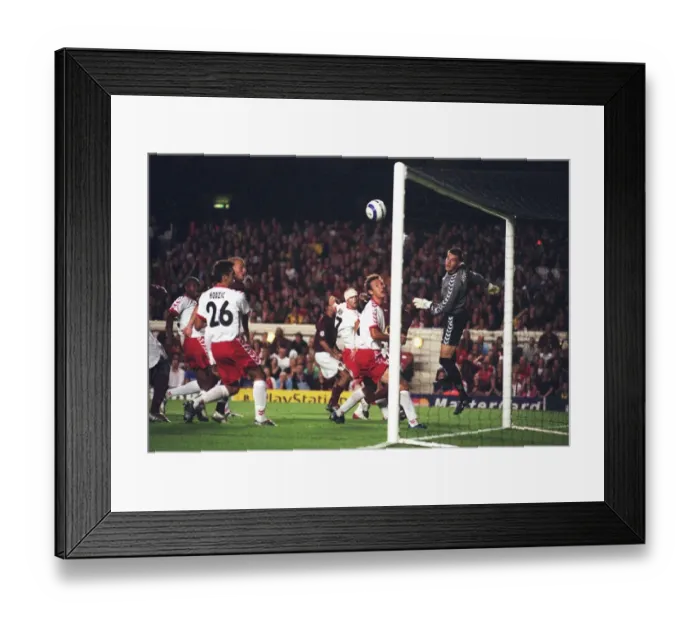 Framed Print : Arsenal FC vs FC Thun: 2005-06 Season Match