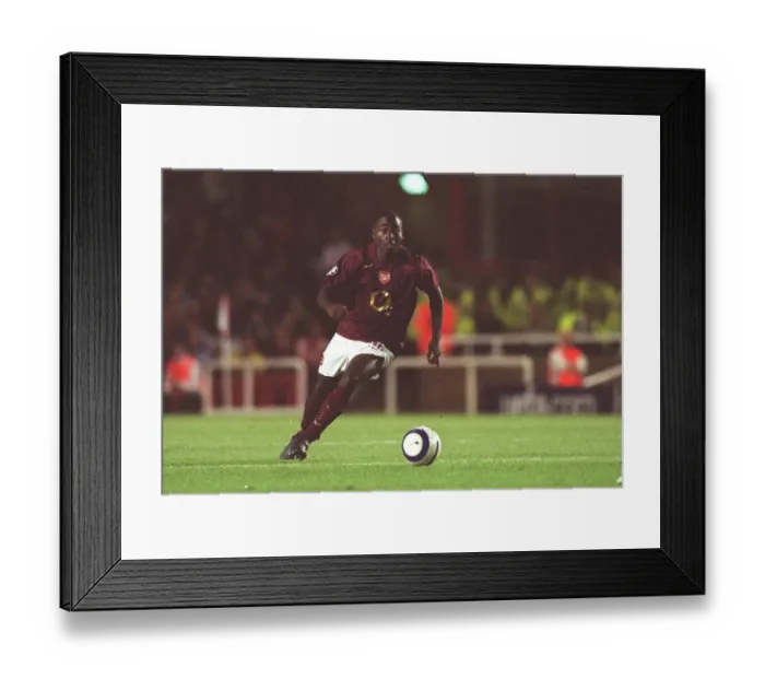 Framed Print : Arsenal FC vs FC Thun: 2005-06 Season Match Framed Print : Arsenal FC vs FC Thun: 2005-06 Season Match