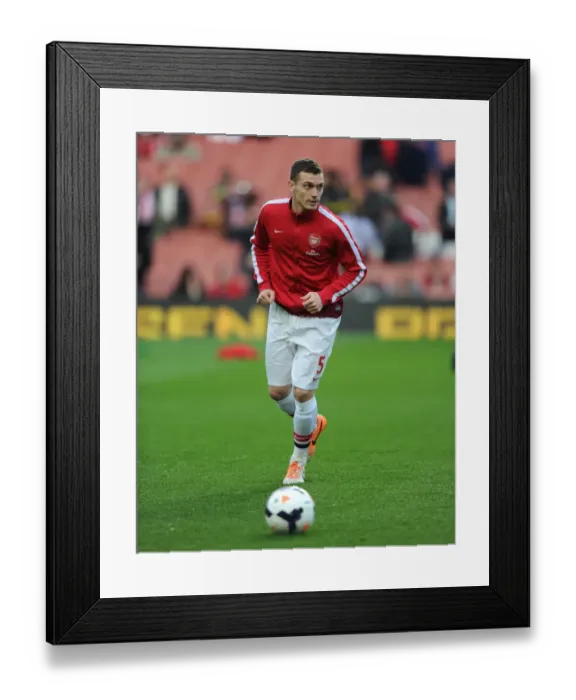 Framed Print : Thomas Vermaelen (Arsenal). Arsenal 2: 0 Newcastle United. Barclays Premier League