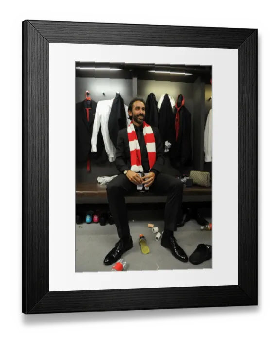 Framed Print : Arsenal FA Cup Victory: Robert Pires Emotional Reunion