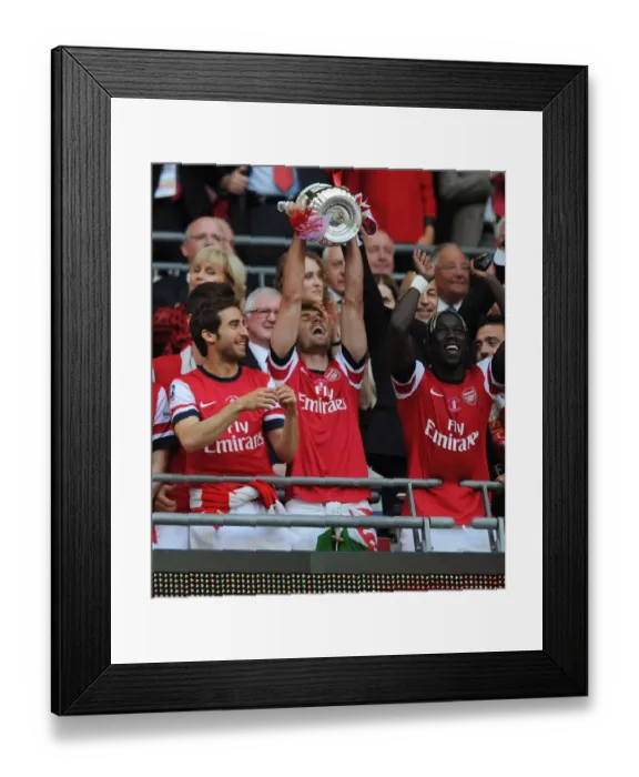 Framed Print : Arsenal FC: Aaron Ramsey Celebrates FA Cup Victory over Hull City