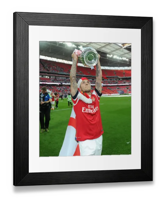 Framed Print : Arsenal's FA Cup Triumph: Jack Wilshere's Celebration at Wembley Framed Print : Arsenal's FA Cup Triumph: Jack Wilshere's Celebration at Wembley