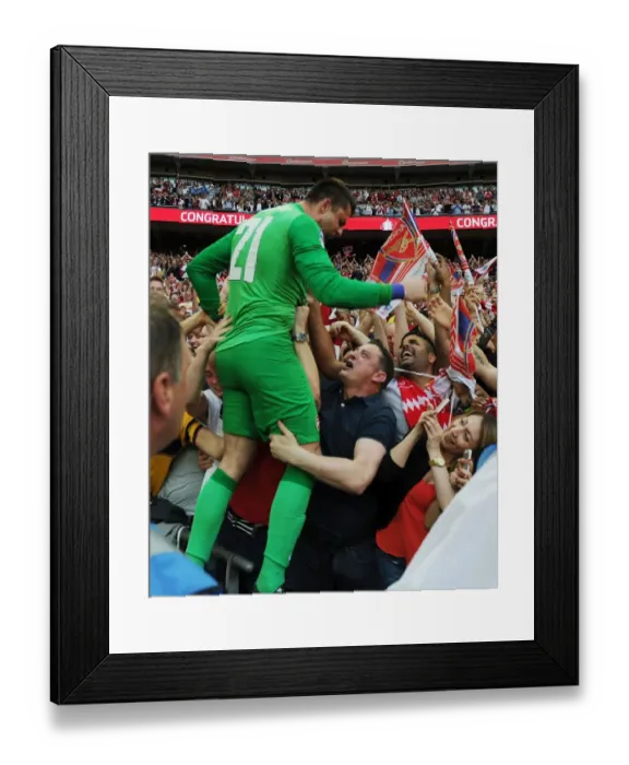 Framed Print : Arsenal FC: Celebrating FA Cup Victory with Lukasz Fabianski at Wembley Stadium