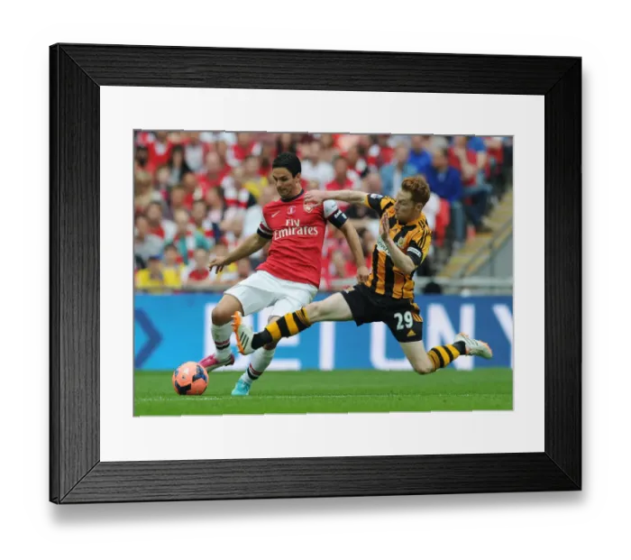 Framed Print : Arsenal FC Celebrates FA Cup Victory over Hull City at Wembley Stadium