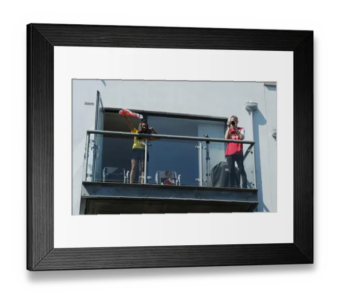 Framed Print : Arsenal's Triumphant FA Cup Parade: Celebrating Victory in London, 2014