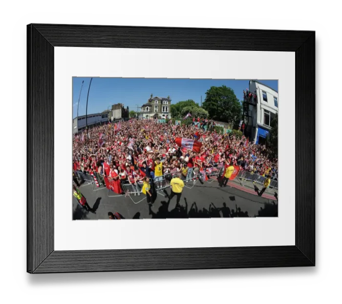 Framed Print : Arsenal FA Cup Victory Parade: Celebrating Triumph in London, 2014 Framed Print : Arsenal FA Cup Victory Parade: Celebrating Triumph in London, 2014