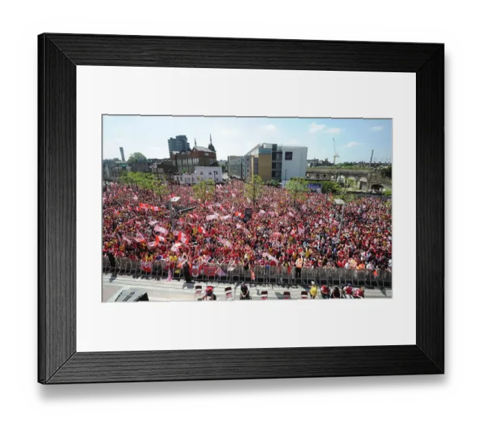 Framed Print : Arsenal FC: Triumphant FA Cup Victory Parade in London, 2014
